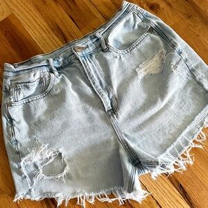 American Eagle Highest Rise Cut off shorts